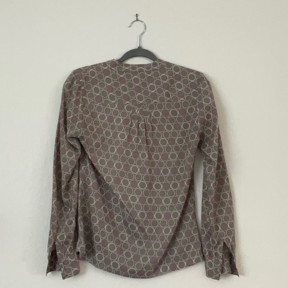 Banana Republic long sleeve blouse - Picture 2 of 2